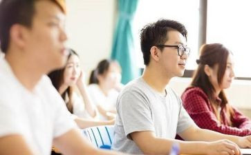 大学班长学期总结5篇