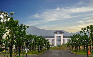 大专学生毕业自我鉴定6篇