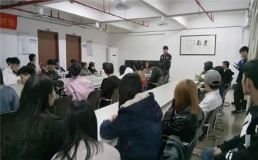 初中副班主任工作学期总结优秀8篇