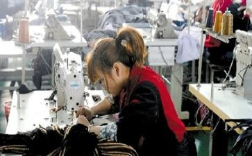 跟工人签的合同通用8篇