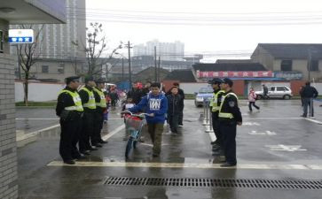 保护校园环境的倡议书参考8篇