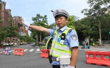 交警月工作个人总结6篇