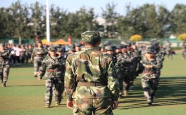 j军训讲话稿6篇