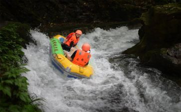 《鲁宾逊漂流记》的读后感通用6篇