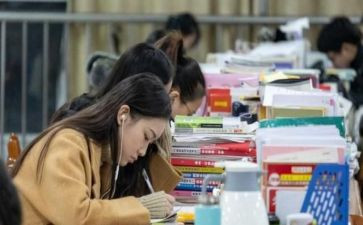 升旗开学讲话稿7篇