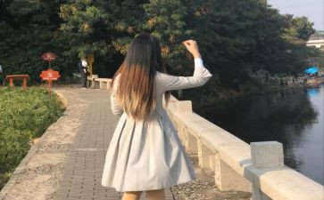 自恋的人作文7篇
